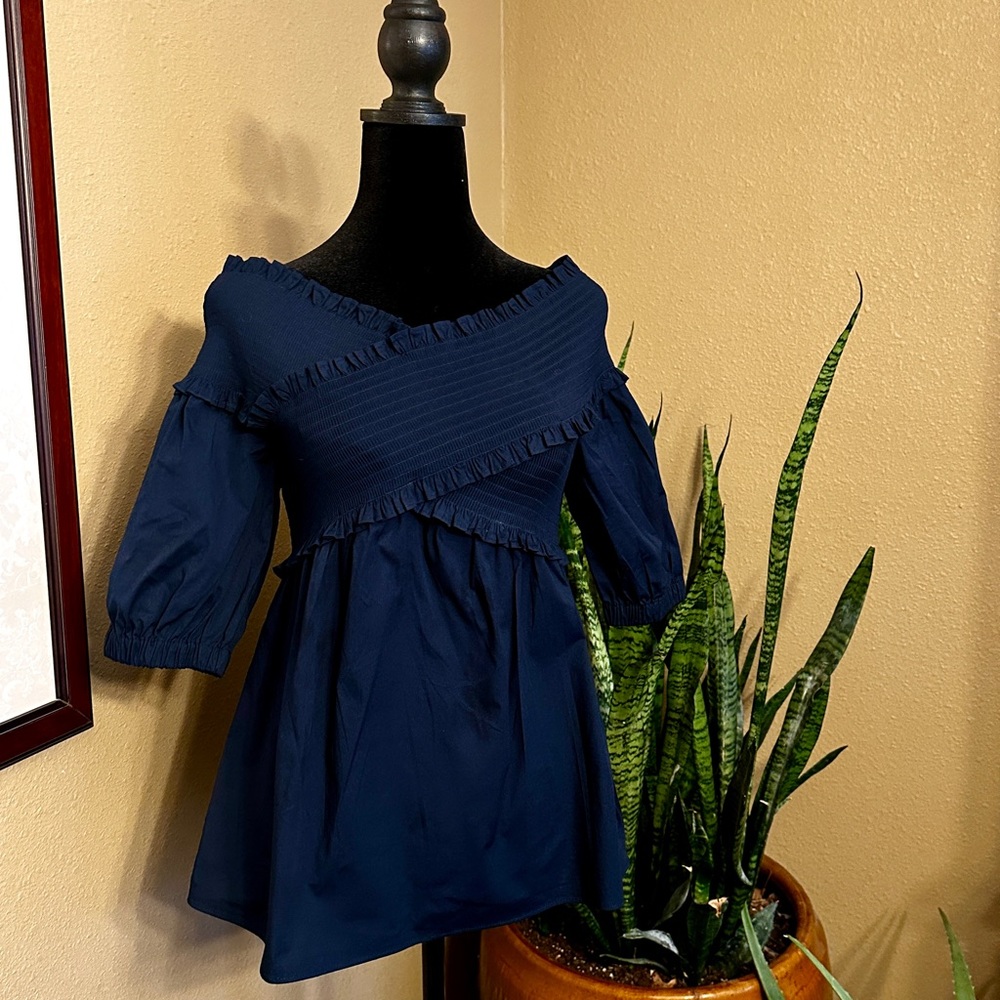 WHBM Smocked Poplin Off the Shoulder Top-NWT SZ: M